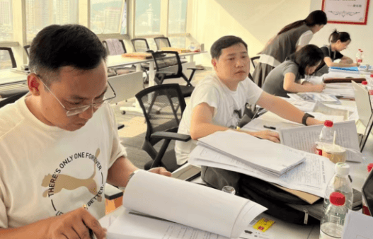 中級職稱申報(bào)條件不達(dá)標(biāo)？這些提升方法或許能幫到你